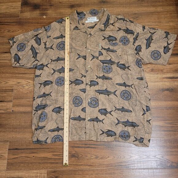 Columbia Mens Shirt XL Brown Pattern Fish All Over Hawaiian 100% RAYON - Picture 4 of 6